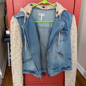 Jean beast with knitted hood and sleeves